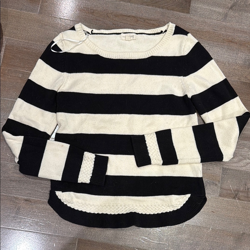 Women’s Striped Super Soft Sweater with Cross Stitched Hems